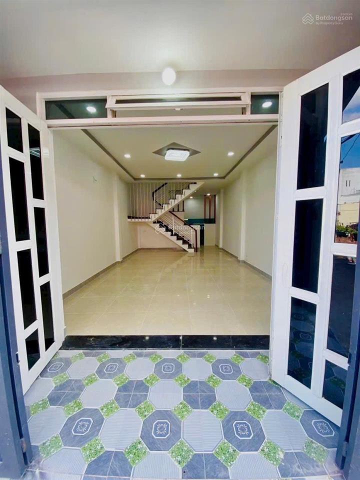 Nhà đẹp shr bà điểm ngay bến xe an sương