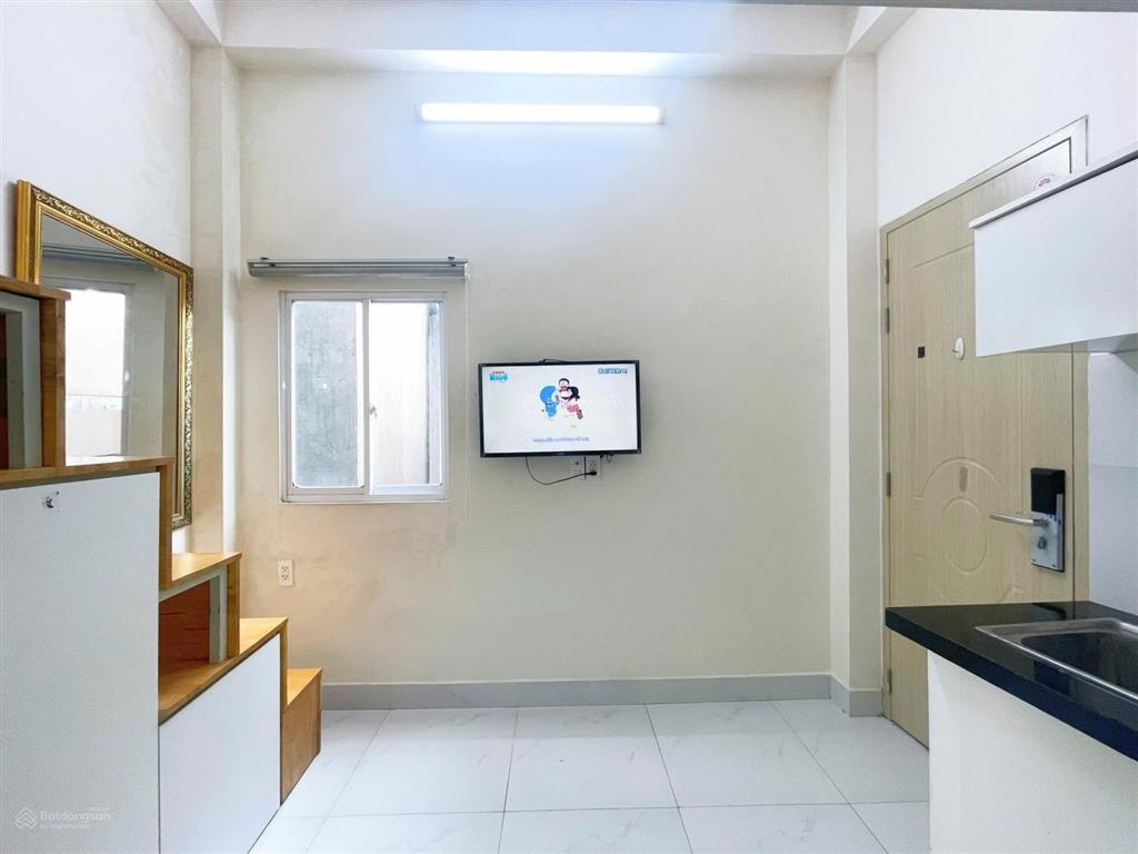 Phòng đẹp thoáng âu cơ gần lạc long quân chỉ 4 triệu full tiện nghi