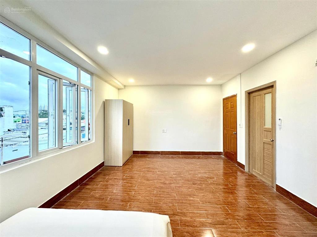 Phòng 25m2 ngay gần bến xe quận 8, cầu chánh hưng, đh kinh tế cs n
