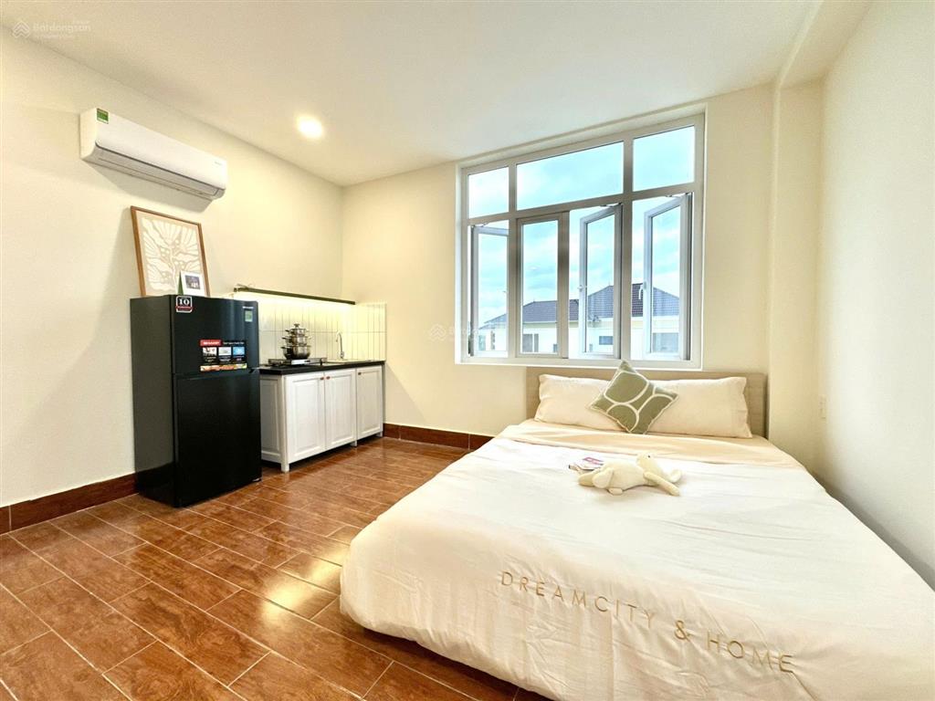 Phòng 25m2 ngay gần bến xe quận 8, cầu chánh hưng, đh kinh tế cs n