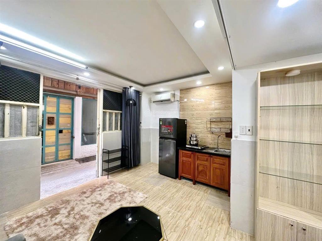 Nhà nguyên căn full nội thất ngay nguyễn thiện thuật, ngã 6 cộng hòa