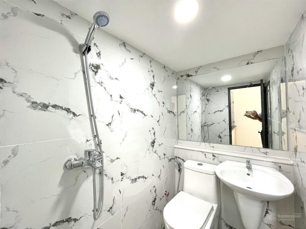 Bóc tem phòng mới xây ngay học viện cán bộ  chợ long vân  đh hutech