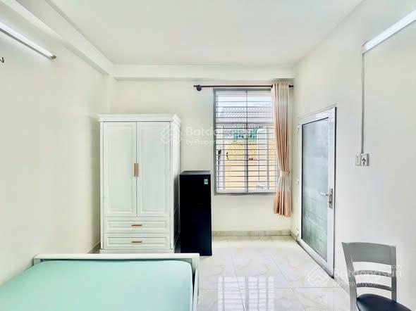Phòng đẹp thoáng máy giặt riêng gần chợ tân hương tân phú