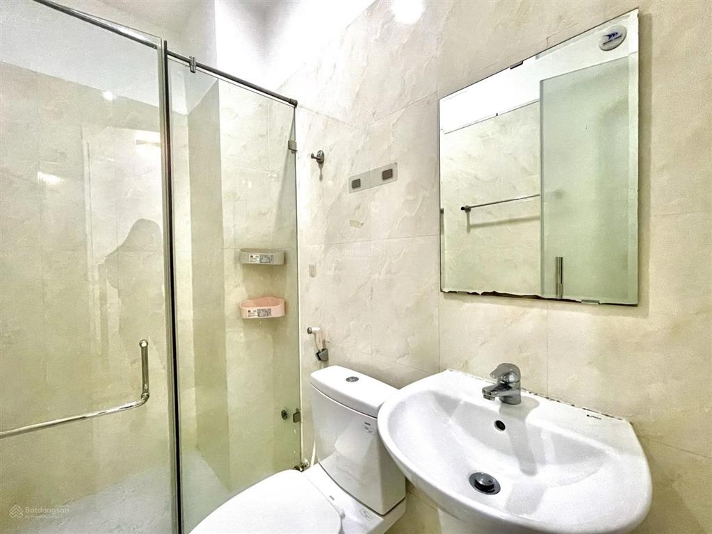 Căn hộ đẹp ban công nguyễn trãi gần nguyễn văn cừ chỉ 5,5 triệu