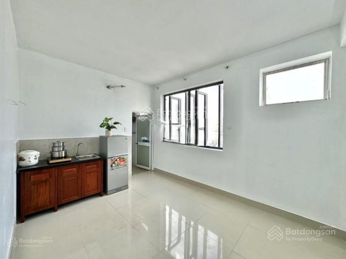 Phòng mới xây thoáng mát ngay thích quảng đức, ngã 4 phú nhuận