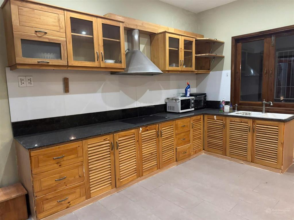 Bán nhanh nhà nguyễn xuân khoát  cách biển mỹ khê 900m