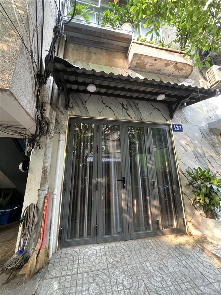 Căn hộ tầng trệt vũ huy tấn 3pn chỉ 4tỷ760