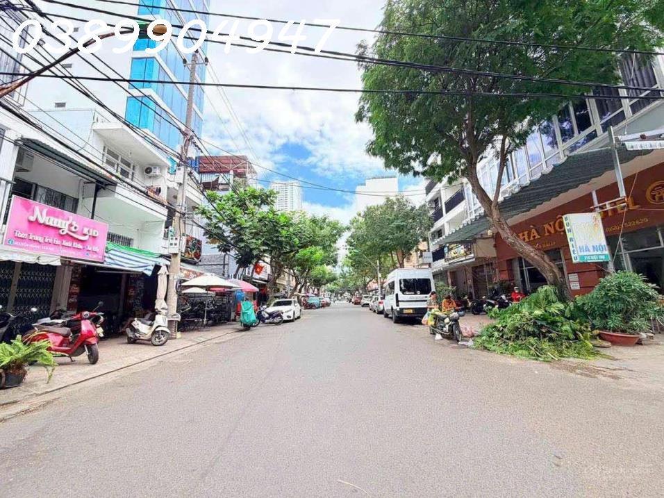 Nhà 2,5 tầng Đường Biệt Thự _ hẻm ô tô thông ] * Cách biển Trần Phú : 300m * Giá : 4,3 tỷ