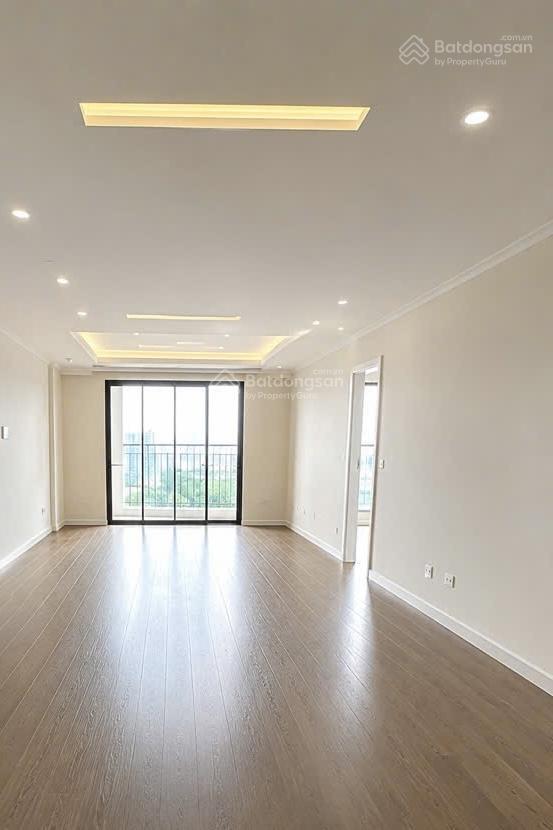 Tôi chính chủ bán căn hộ đang ở 8,x tỷ  không mất phí môi giới sổ đỏ cất két, giao dịch trực tiếp