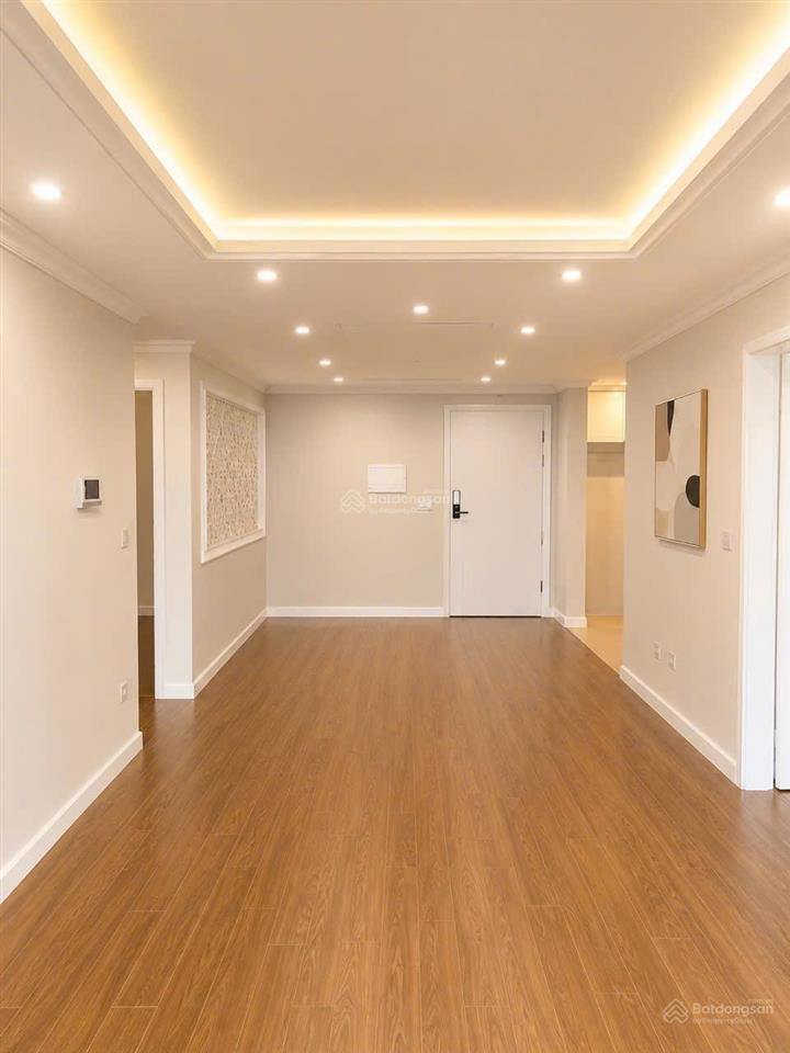 Tôi chính chủ bán căn hộ đang ở 8,x tỷ  không mất phí môi giới sổ đỏ cất két, giao dịch trực tiếp