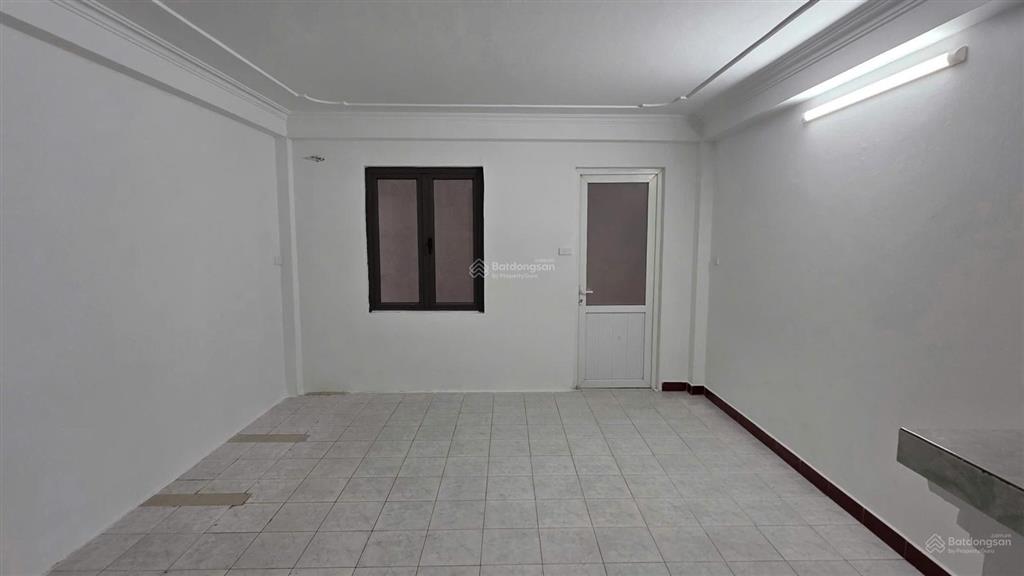 Cho thuê nhà nguyên căn hồng hà thông bạch đằng, diện tích 87,6m², có sân vườn riêng
