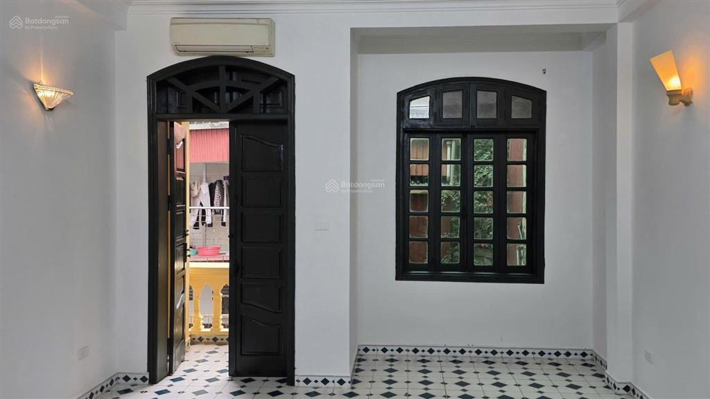Cho thuê nhà nguyên căn hồng hà thông bạch đằng, diện tích 87,6m², có sân vườn riêng