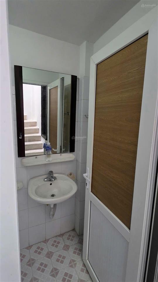 Cho thuê nhà nguyên căn hồng hà thông bạch đằng, diện tích 87,6m², có sân vườn riêng