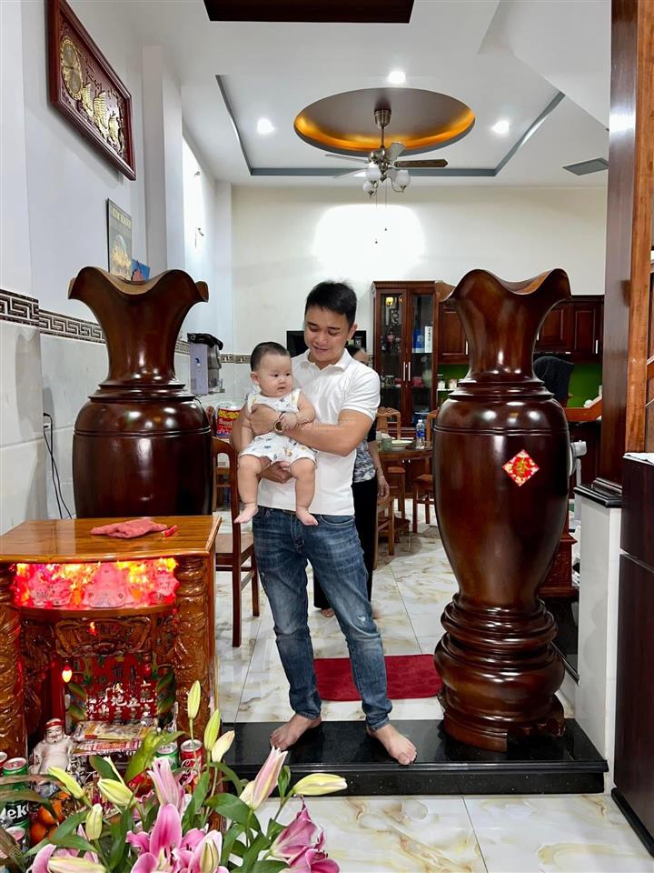 Chính chủ cần bán gấp căn nhà 3,5 tầng. ngay trung tâm gần trường đại học gần bệnh viện gần bến xe