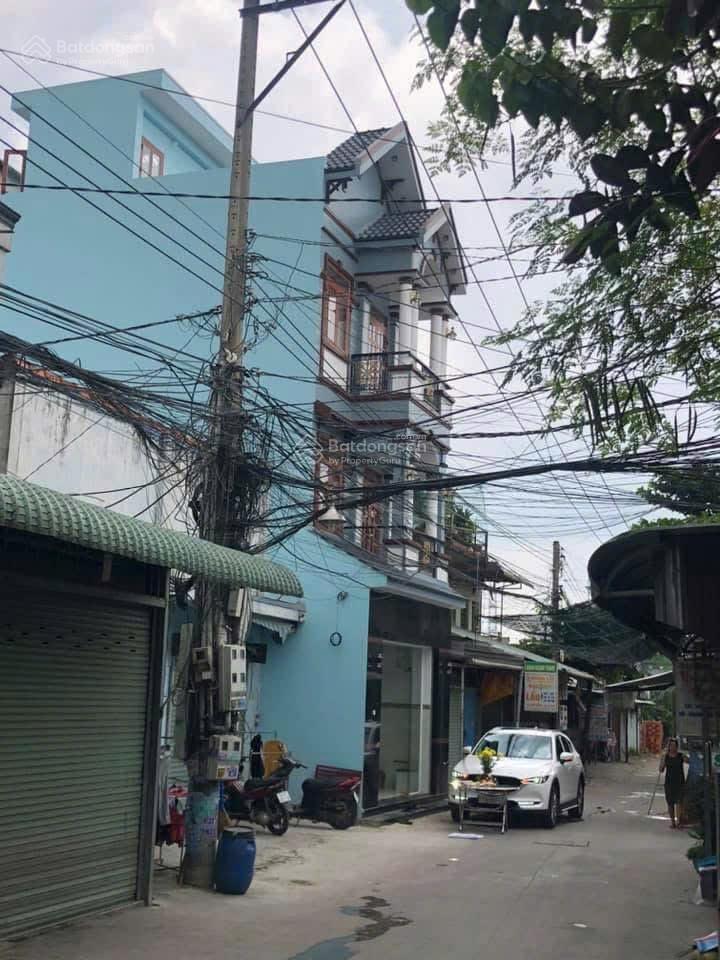 Chính chủ cần bán gấp căn nhà 3,5 tầng. ngay trung tâm gần trường đại học gần bệnh viện gần bến xe