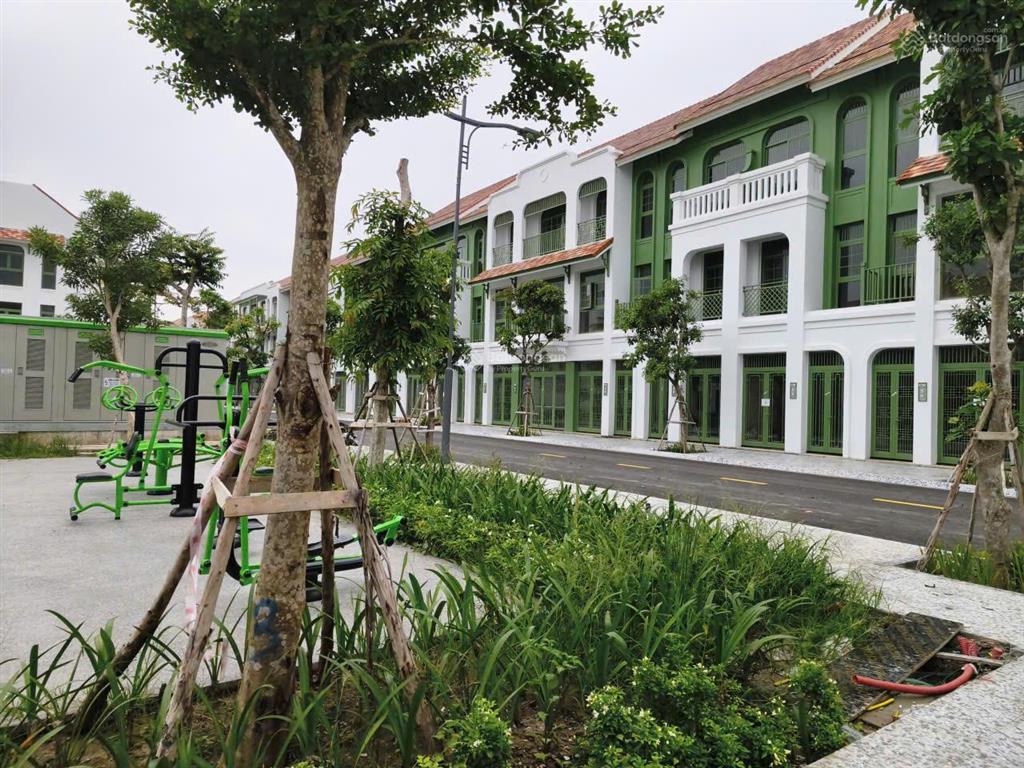 Bán liền kề 4 tầng ở sun urban city, 4,55tỷ, diện tích sử dụng gần 220m2, gần công viên nội khu