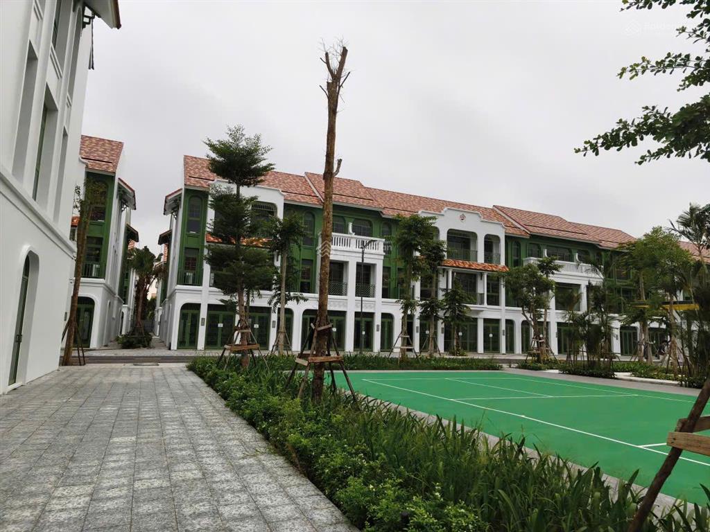 Bán liền kề 4 tầng ở sun urban city, 4,55tỷ, diện tích sử dụng gần 220m2, gần công viên nội khu
