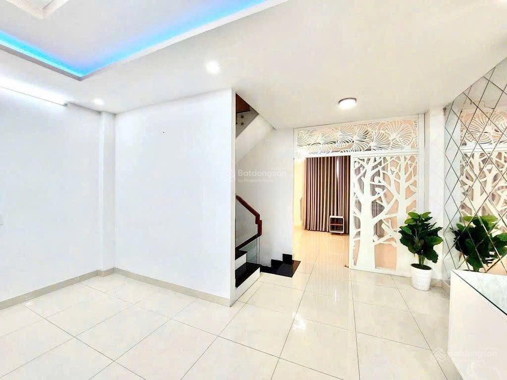 Cho thuê nhà riêng 30 triệu, 60m2, 5pn, 4wc tại hoàng hoa thám, bình thạnh giá cực chất