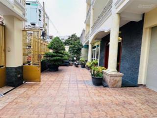 Cho thuê nhà mặt phố trần quang diệu, 13x20m, 260 m2, 6pn, 6wc, chính chủ