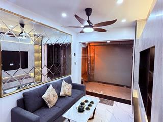 Nhỉnh 5 tỷ  30m2 x 5 tầng  sổ riêng  văn chương, đống đa. tt thật 1000%  0986 665 ***