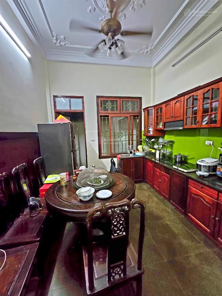 Chủ thiện chí bán nhà nguyễn lương bằng  đống đa  dân xây chắc chắn  gần đường lớn.