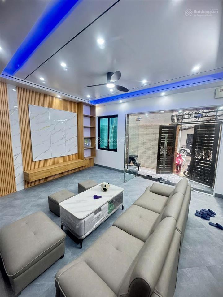 Văn hương  đống đa  7 tầng  thang máy  nhà thoáng  sổ đẹp  chủ thiện chí bán.