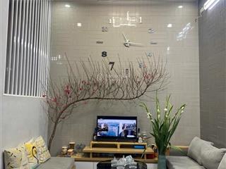 Nguyễn trãi  mặt ngõ kinh doanh  ô tô tránh, đậu đỗ trước cửa  mặt tiền rộng, thoáng.