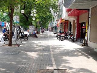 Chùa bộc  mặt phố trung tâm hàng thời trang  hà nội, cho thuê đỉnh.
