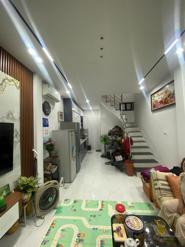 Nhỉnh 3 tỷ  khương trung  thanh xuân  nhà đẹp long lanh, vuông đét, nở hậu. 10m ra mặt ngõ