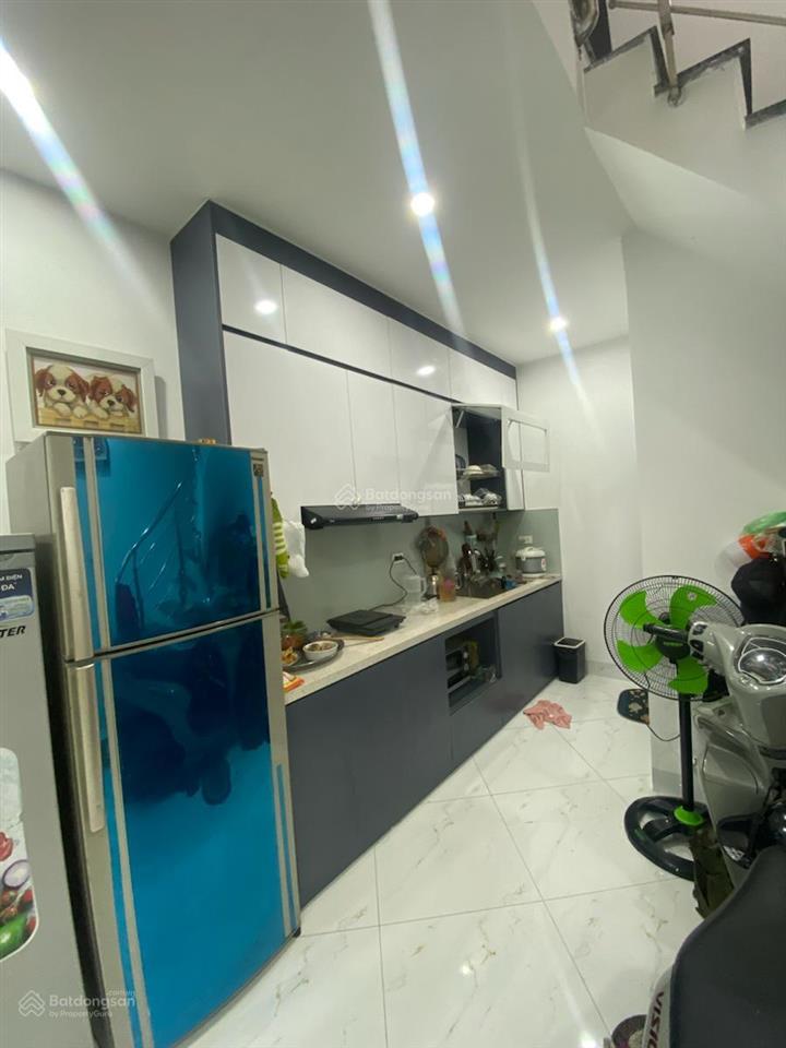 Nhỉnh 3 tỷ  khương trung  thanh xuân  nhà đẹp long lanh, vuông đét, nở hậu. 10m ra mặt ngõ