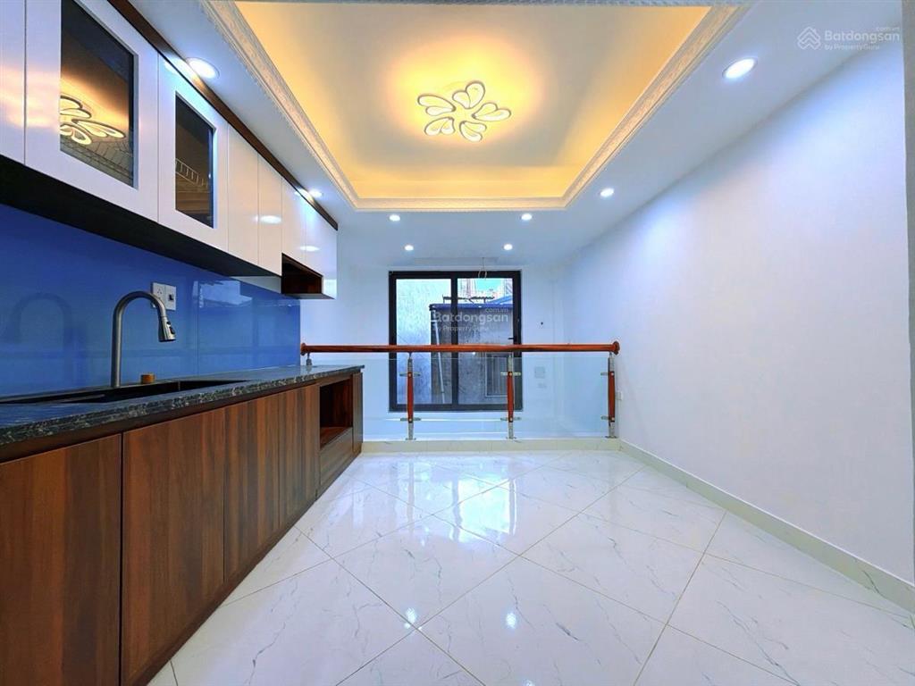 Thái thịnh  nhà xây mới  full nội thất cơ bản  40m ra ô tô  100m ra phố  sát chợ  giá hợp lý.
