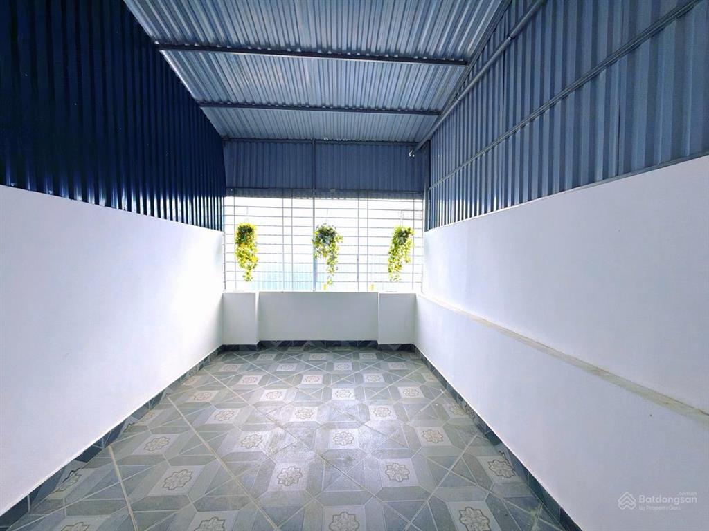 Thái thịnh  nhà xây mới  full nội thất cơ bản  40m ra ô tô  100m ra phố  sát chợ  giá hợp lý.