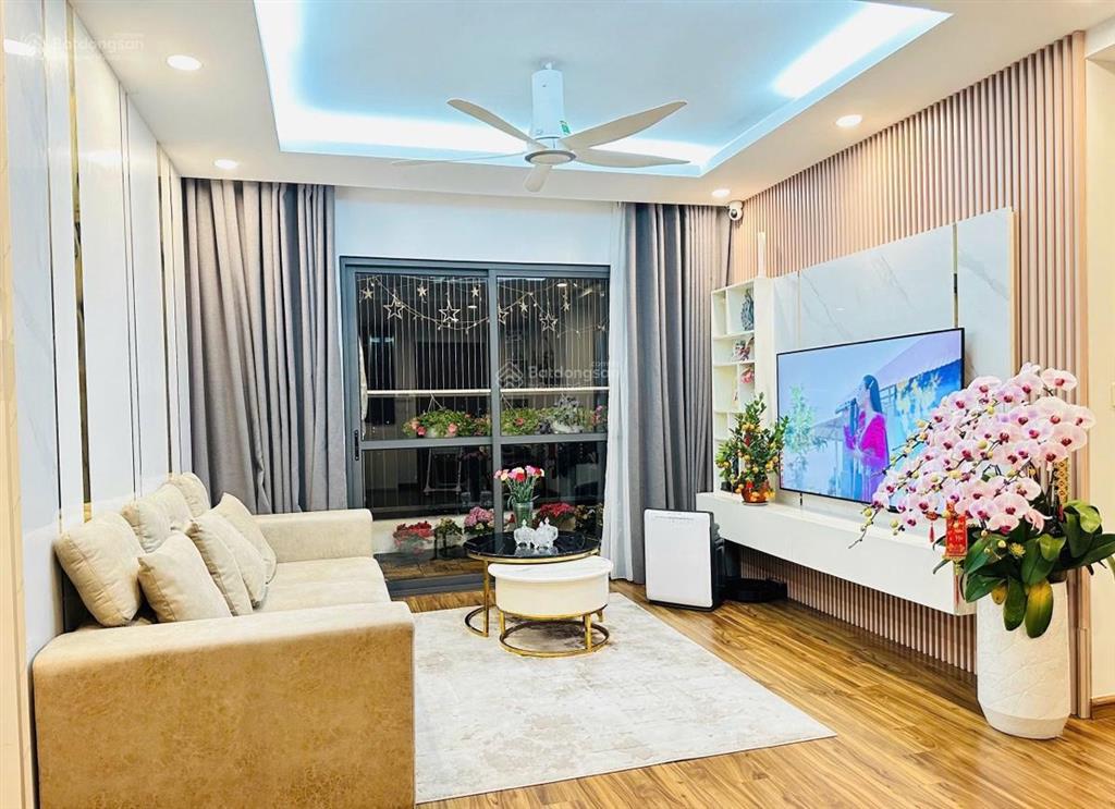 Chcc cao cấp tòa a the gold palm lê văn lương  tầng trung  view thoáng  full nội thất.
