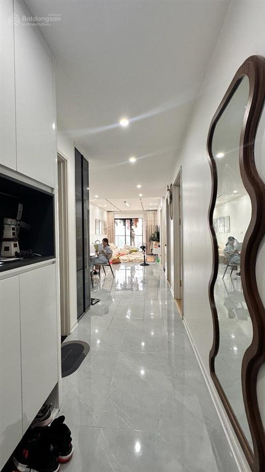 Căn hộ cao cấp  chung cư goldseason  nguyễn tuân  thanh xuân  3 ngủ  2wc  full nội thất.