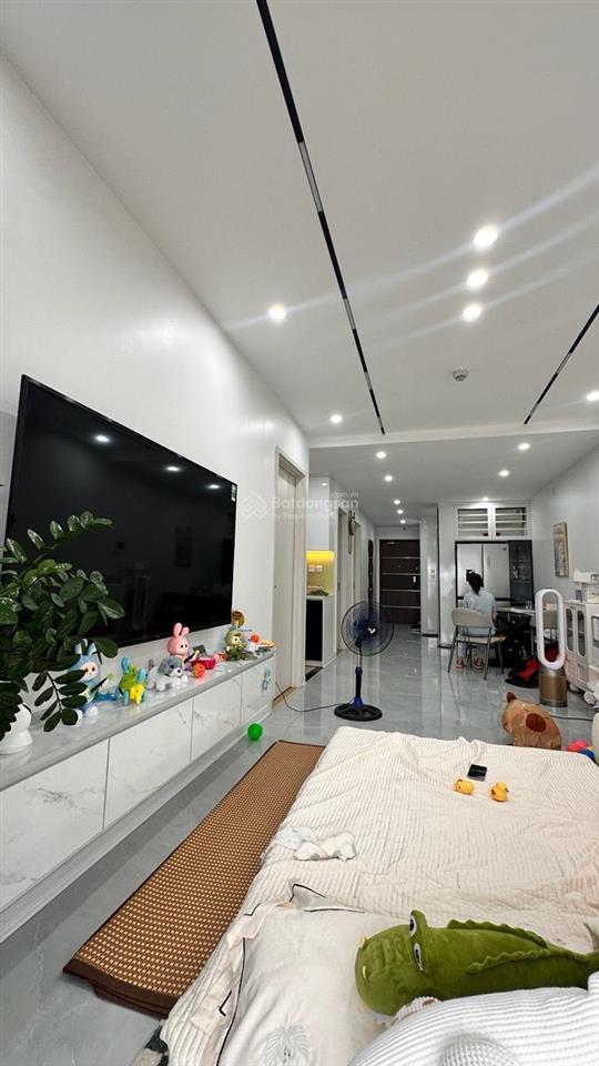 Căn hộ cao cấp  chung cư goldseason  nguyễn tuân  thanh xuân  3 ngủ  2wc  full nội thất.