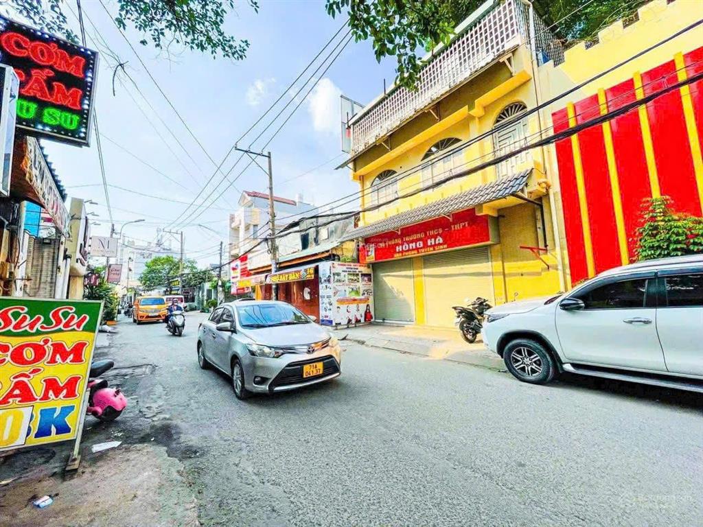 Khan hiếm/ bán nhà mặt tiền kinh doanh 2 tầng 5*20m giá 11.9 tỷ tl