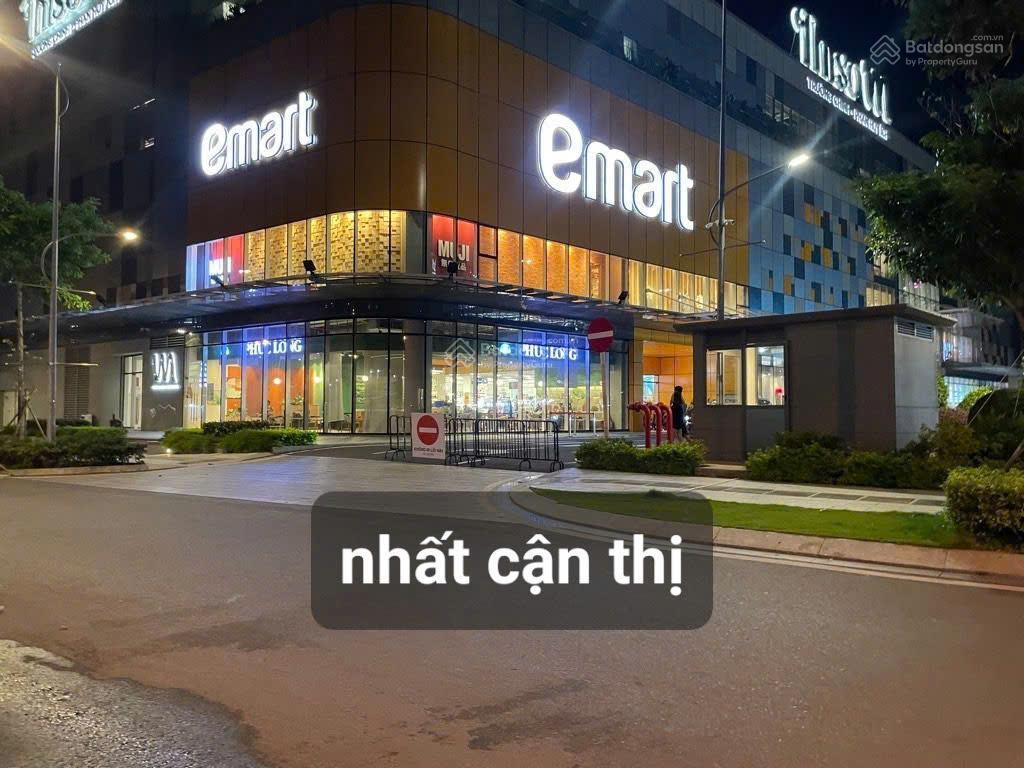 Bán nhà 2 tầng lầu kế siêu thị emart phan huy ích