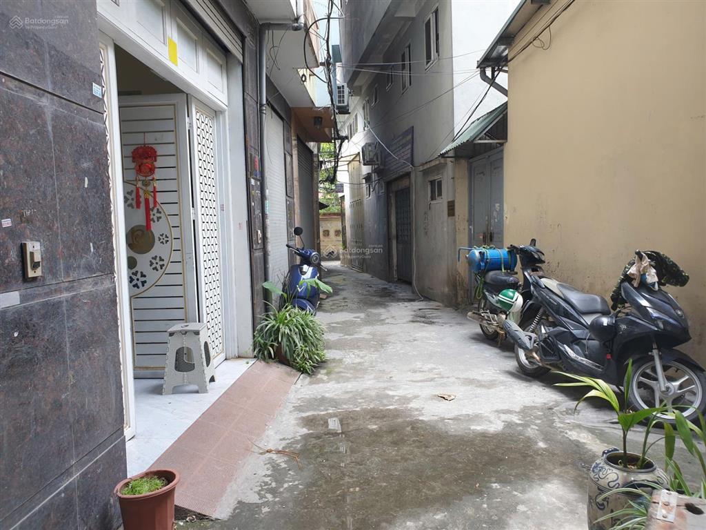 Bán nhà 5 tầng 1 tum, phố yên hòa