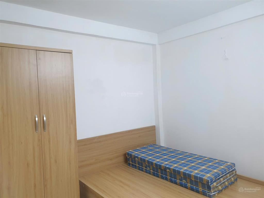 Bán nhà 5 tầng 1 tum, phố yên hòa