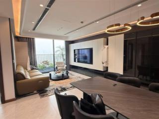 Cần bán căn hộ tòa n01t4 ngoại giao đoàn  122m²  căn góc view đẹp ở ngay  3n2vs  giá 17,1 tỷ
