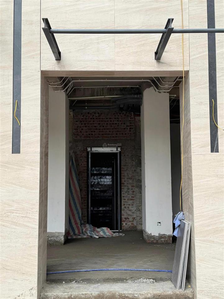 Cho thuê shophouse khu đô thị ciputra 114m2 5 tầng 1 tum 600m2 căn góc nhà mới giá 130tr