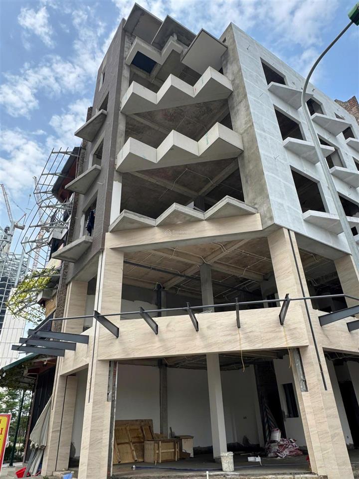 Cho thuê shophouse khu đô thị ciputra 114m2 5 tầng 1 tum 600m2 căn góc nhà mới giá 130tr
