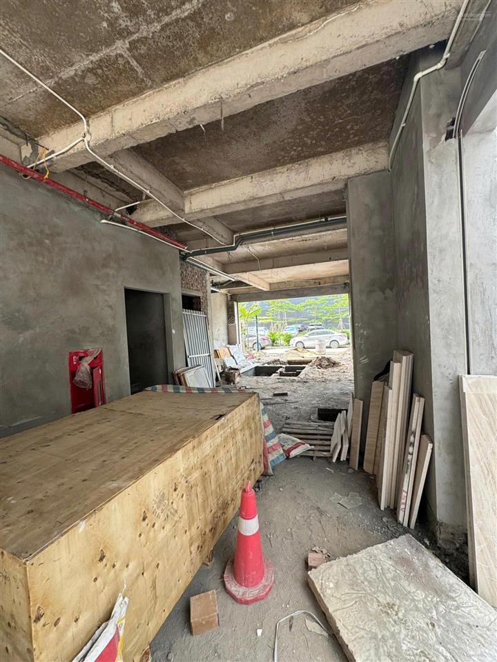 Cho thuê nhà lk khu đô thị ciputra 136m2 diện tích sử dụng 500m2 2 mặt đường 3 thoáng giá 100tr