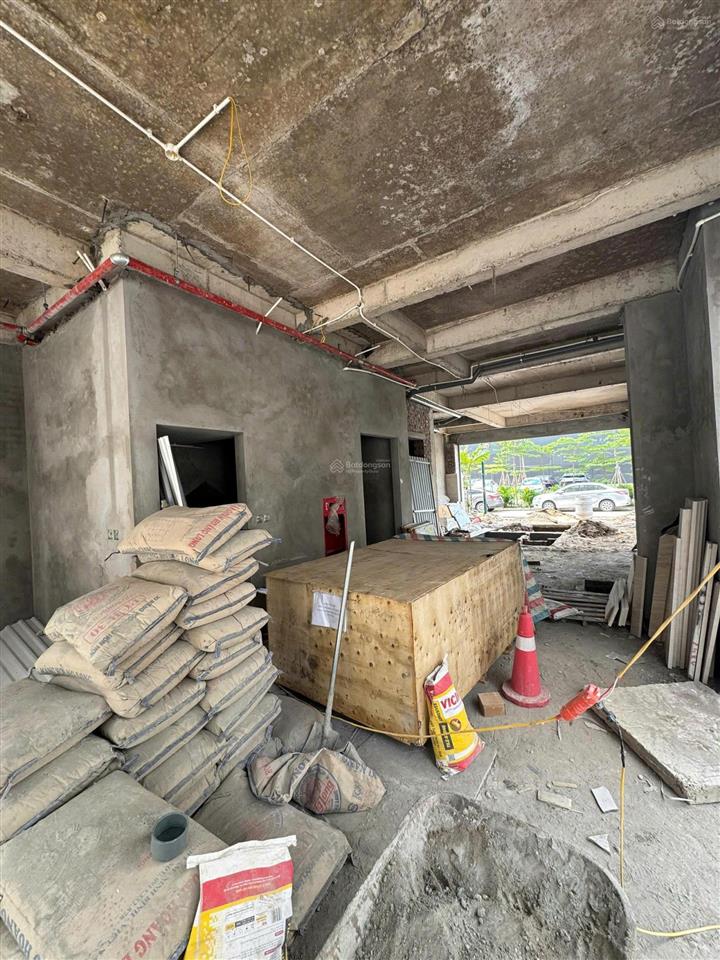 Cho thuê nhà lk khu đô thị ciputra 136m2 diện tích sử dụng 500m2 2 mặt đường 3 thoáng giá 100tr