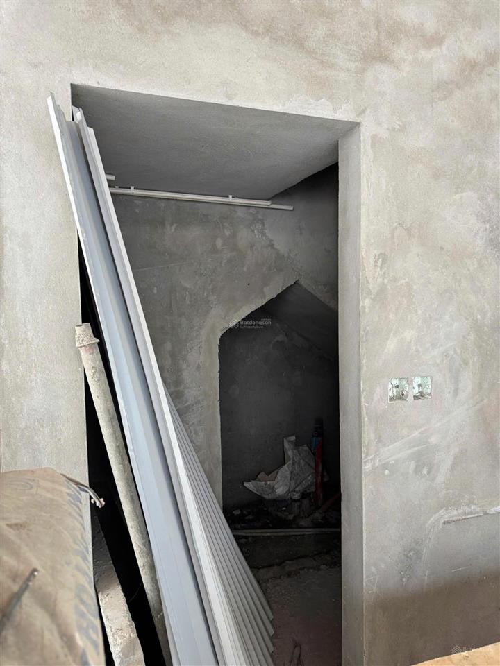 Cho thuê nhà lk khu đô thị ciputra 136m2 diện tích sử dụng 500m2 2 mặt đường 3 thoáng giá 100tr