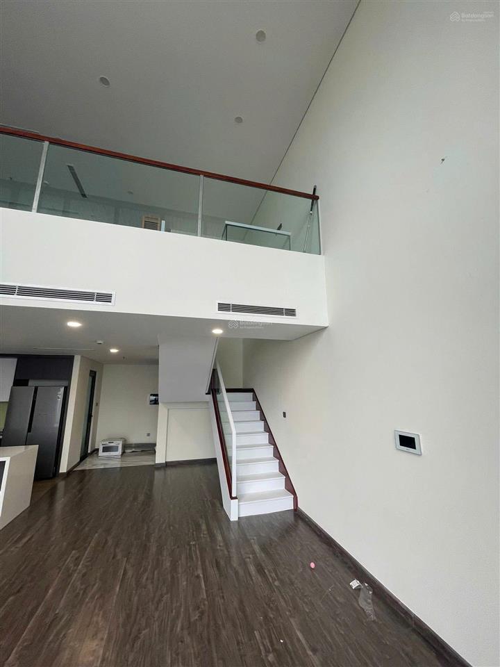Cho thuê duplex tòa n01t7 ( han jadin ) ngoại giao đoàn 252m2 view hồ tây giá 75tr/ tháng