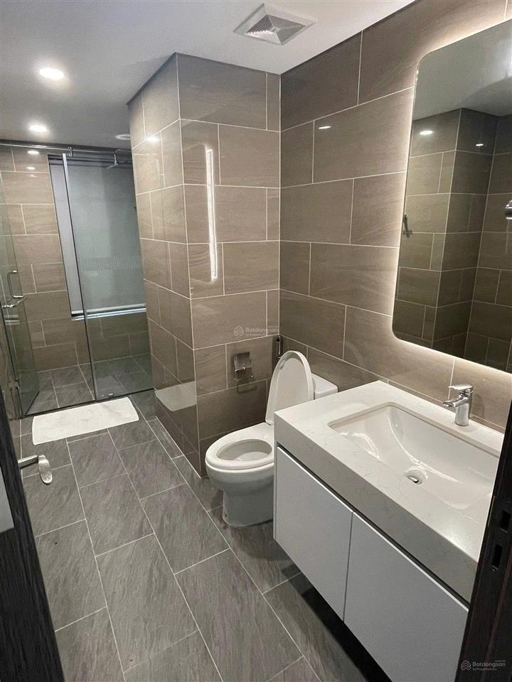 Cho thuê duplex tòa n01t7 ( han jadin ) ngoại giao đoàn 252m2 view hồ tây giá 75tr/ tháng