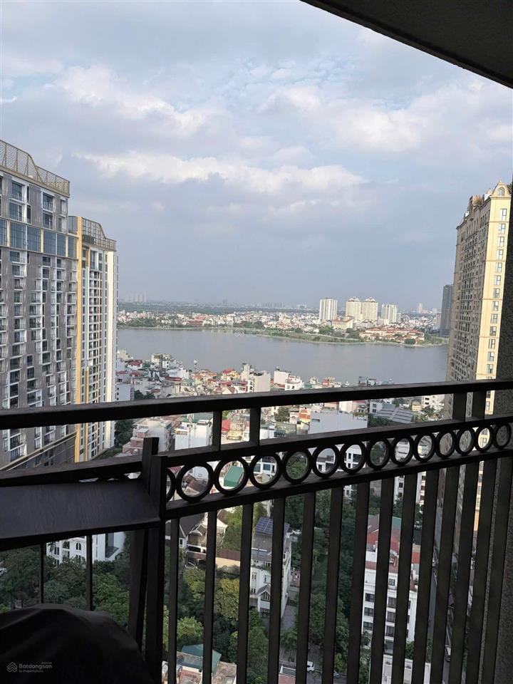 Bán căn hộ tân hoàng minh tây hồ  căn góc tầng cao view đẹp  76m²  2n2vs  giá 11 tỷ