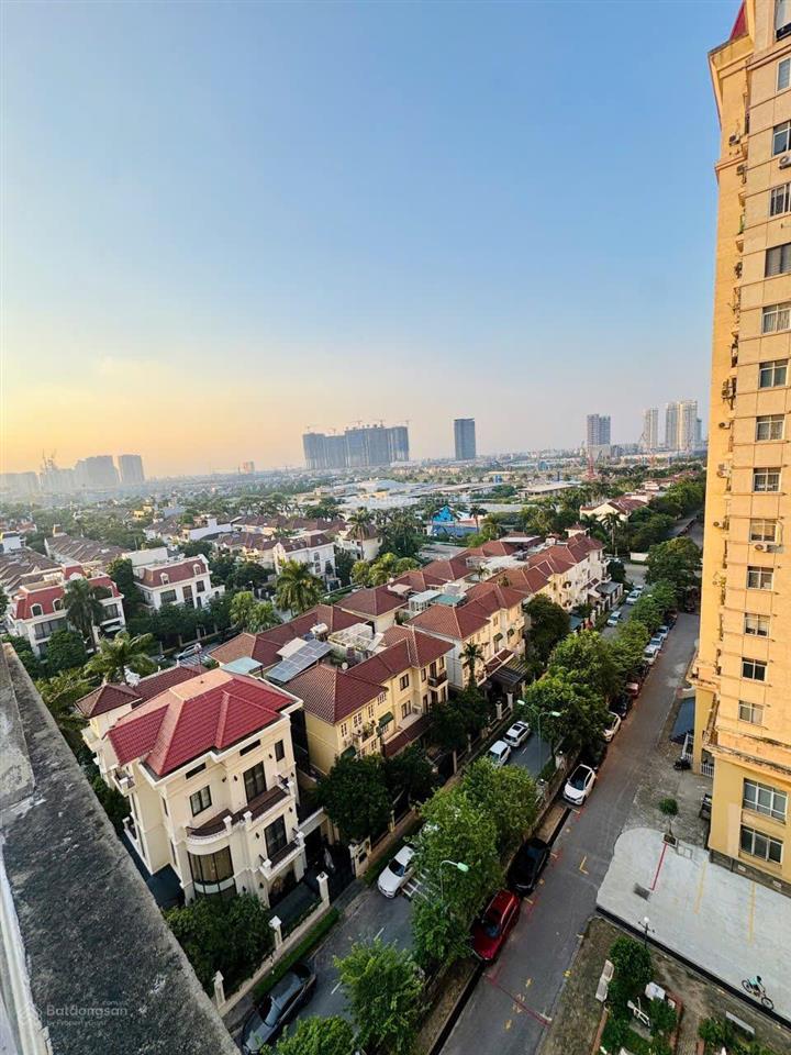 Chính chủ bán căn hộ 3 phòng ngủ  93m2  tầng 903 tại ciputra