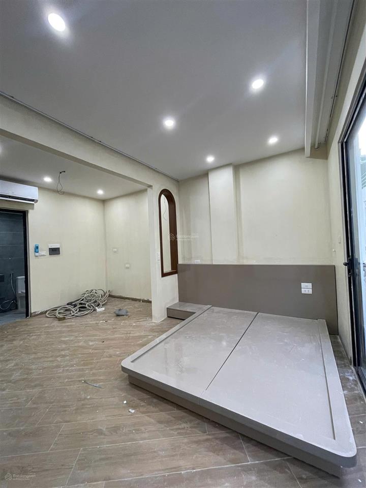 Nhà mới xây!! cho thuê 1n1k stu. để xe điện dc ngay trần bình, ban công giặt riêng, nhận nhà ngay.